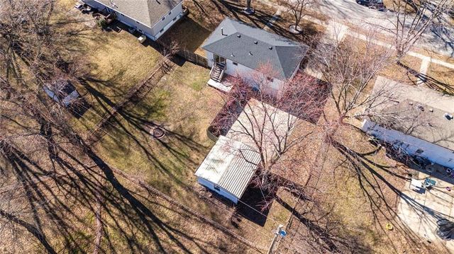 120 N 1st Street, Blue Springs, MO 64014