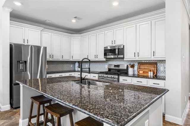 4320 Silver Oak Place, Spring, TX 77386