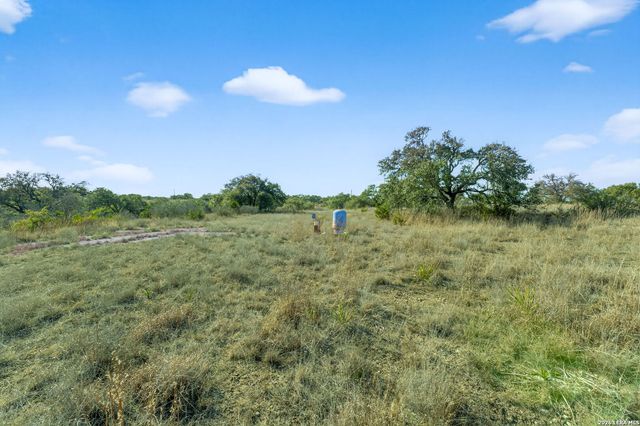 732 Whiskey Trail, Blanco, TX 78606