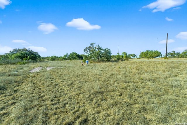 732 Whiskey Trail, Blanco, TX 78606