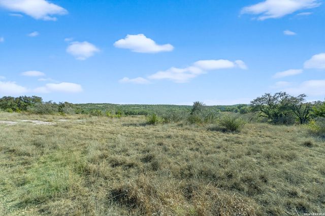732 Whiskey Trail, Blanco, TX 78606
