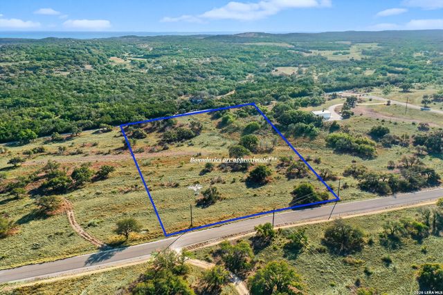 732 Whiskey Trail, Blanco, TX 78606