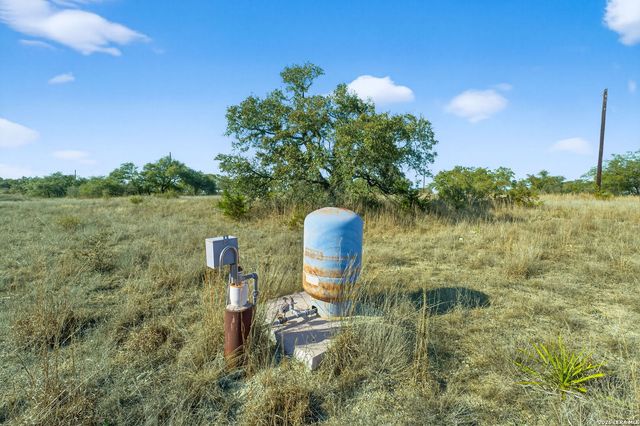 732 Whiskey Trail, Blanco, TX 78606