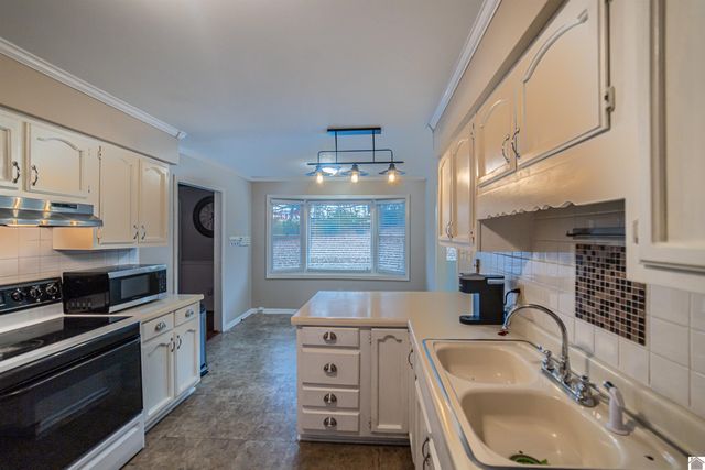 102 Harper Drive, Benton, KY 42025