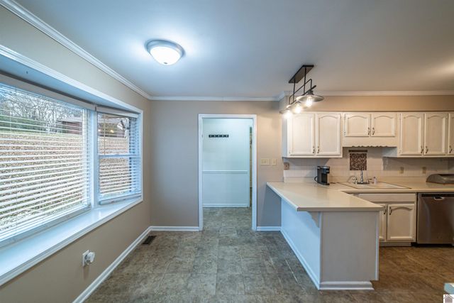 102 Harper Drive, Benton, KY 42025