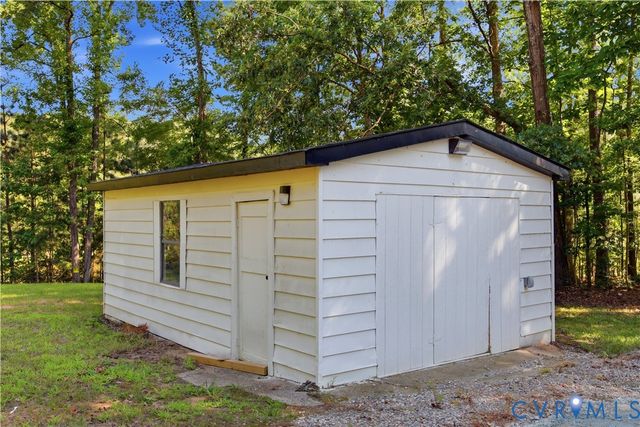 5411 Otterdale Rd, Midlothian, VA 23120