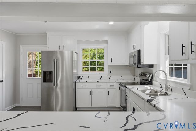 5411 Otterdale Rd, Midlothian, VA 23120
