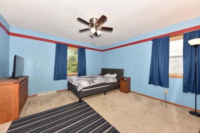 1308 Wolf DRIVE, West Bend, WI 53090