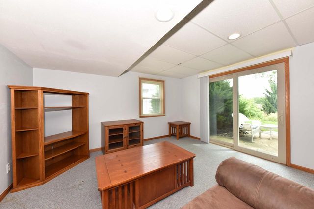 1308 Wolf DRIVE, West Bend, WI 53090