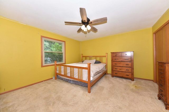 1308 Wolf DRIVE, West Bend, WI 53090