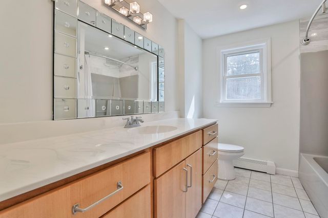 27 Norwood Road, Salem, NH 03079