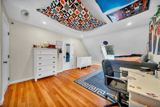 27 Norwood Road, Salem, NH 03079