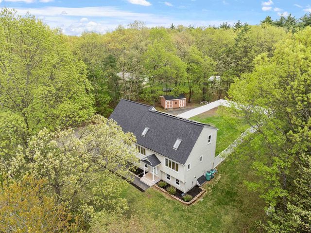 27 Norwood Road, Salem, NH 03079