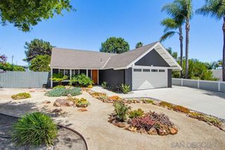 969 Chablis Ln, Vista, CA 92083