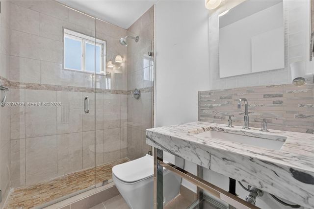 3574 W 80th St 63-201, Hialeah, FL 33018