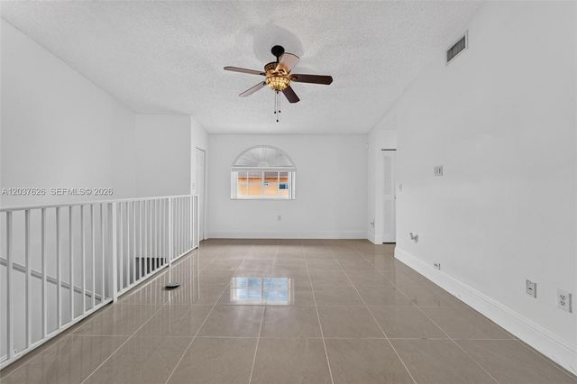 3574 W 80th St 63-201, Hialeah, FL 33018