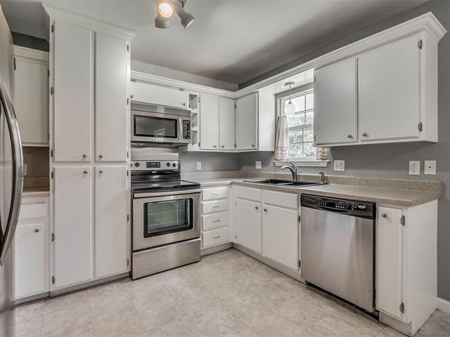 3910 Lawn Drive, Oklahoma City, OK 73115