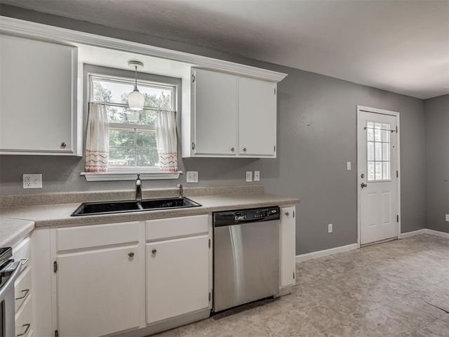 3910 Lawn Drive, Oklahoma City, OK 73115