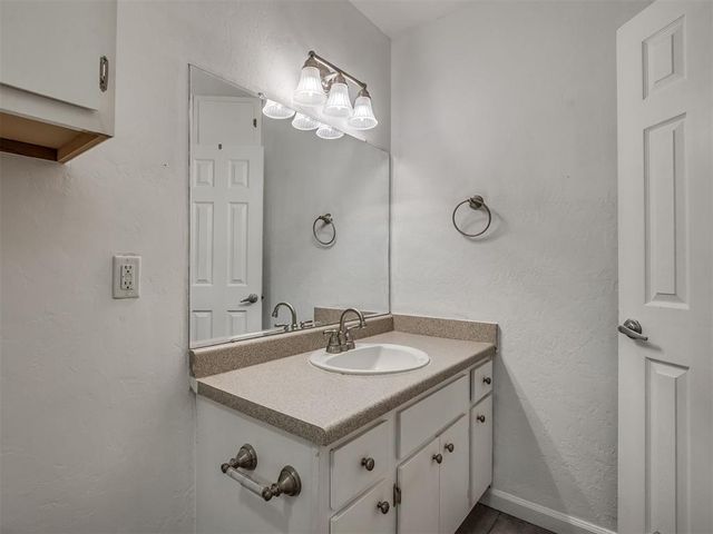 3910 Lawn Drive, Oklahoma City, OK 73115