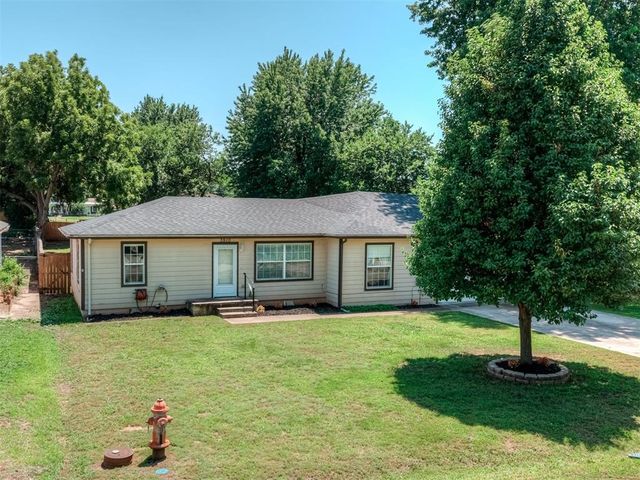 3910 Lawn Drive, Oklahoma City, OK 73115