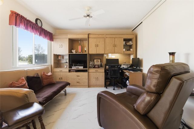 6768 10th Avenue 115, Lake Worth, FL 33467