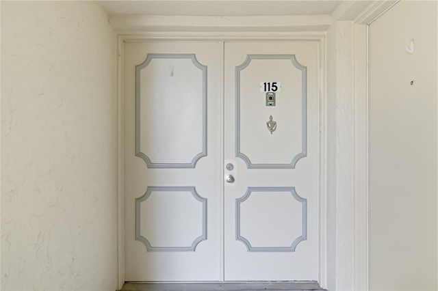 6768 10th Avenue 115, Lake Worth, FL 33467