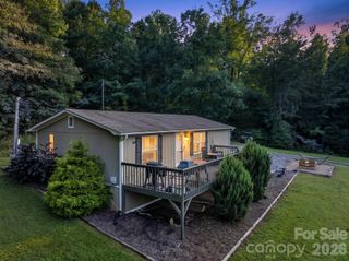 2437 S Rosedale Drive, Lenoir, NC 28630