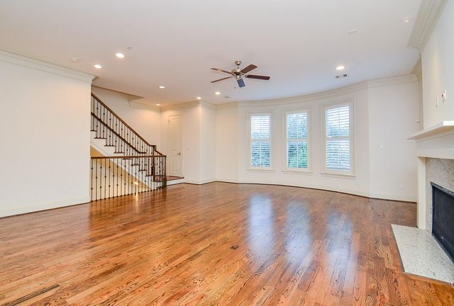 2017 Mcclendon Street, Houston, TX 77030