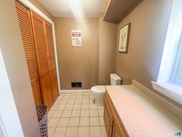 20 French Street, Seymour, CT 06483