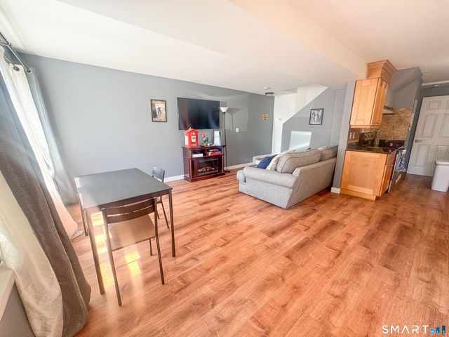 20 French Street, Seymour, CT 06483