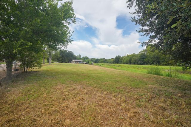 727 E Jasmine Street, Fresno, TX 77545