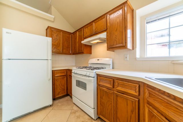 8412 HILL ROCK DR, Round Rock, TX 78681