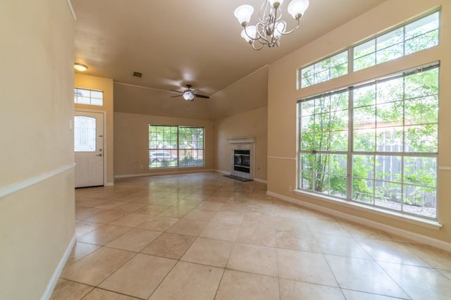 8412 HILL ROCK DR, Round Rock, TX 78681