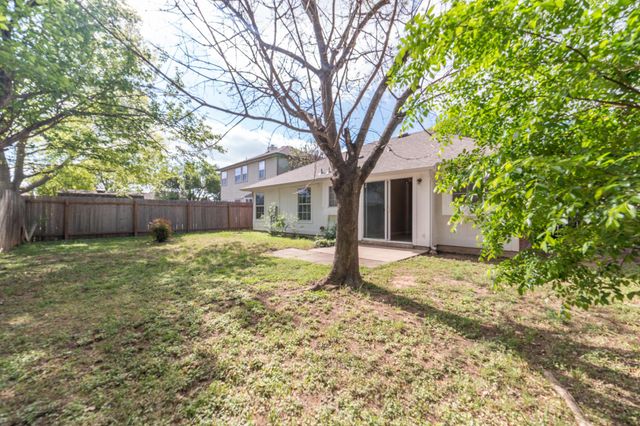 8412 HILL ROCK DR, Round Rock, TX 78681