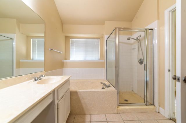 8412 HILL ROCK DR, Round Rock, TX 78681