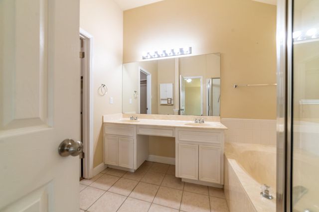 8412 HILL ROCK DR, Round Rock, TX 78681