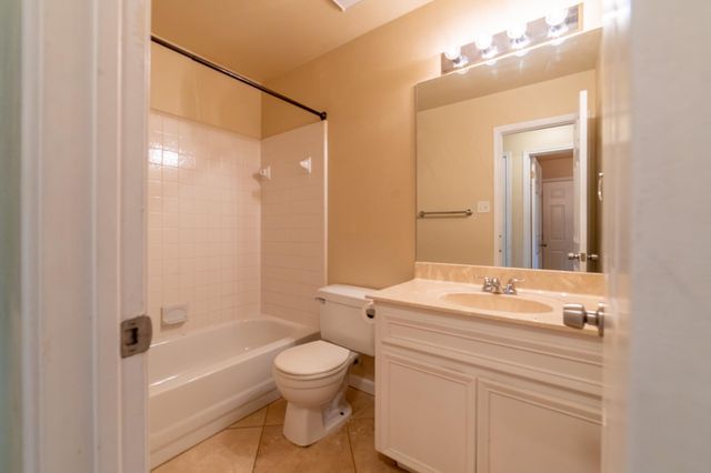 8412 HILL ROCK DR, Round Rock, TX 78681