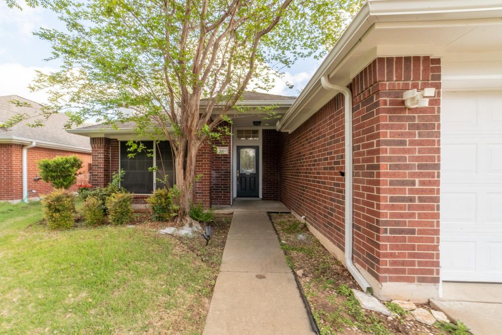 8412 HILL ROCK DR, Round Rock, TX 78681