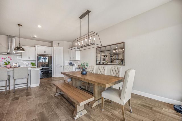 1617 N Megan Avenue, Clovis, CA 93619