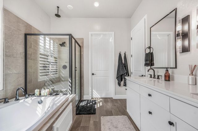 1617 N Megan Avenue, Clovis, CA 93619