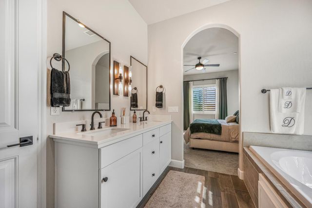 1617 N Megan Avenue, Clovis, CA 93619