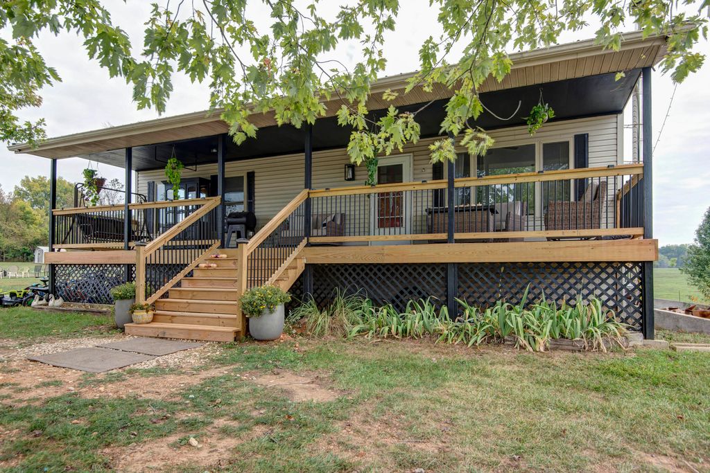 1160 State Highway, Ozark, MO 65721
