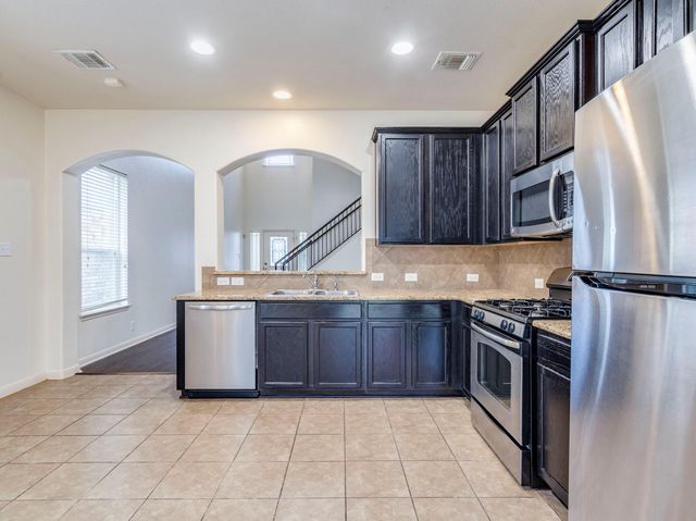 2017 Nestlewood DR, Austin, TX 78754