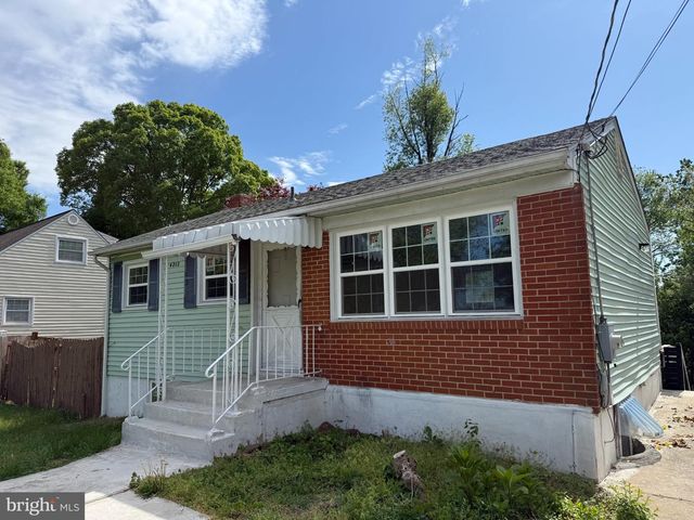 14212 FISHER AVE, Woodbridge, VA 22191