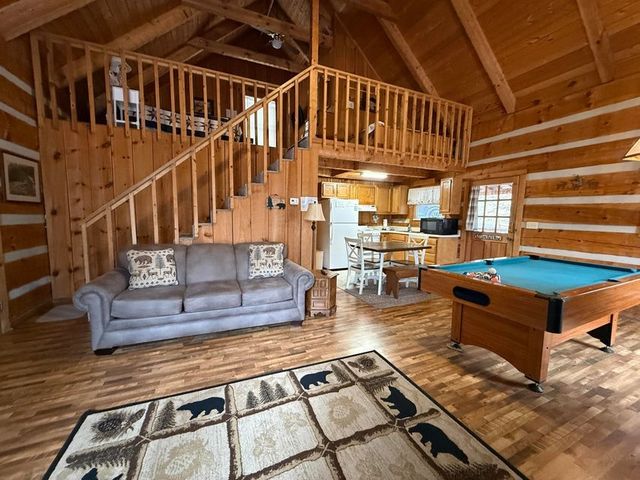 2580 Black Bear Ln, Sevierville, TN 37876