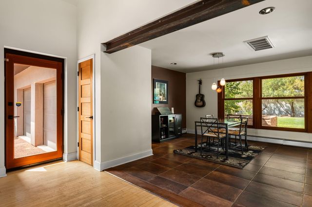 4113 Hannett Avenue NE, Albuquerque, NM 87110