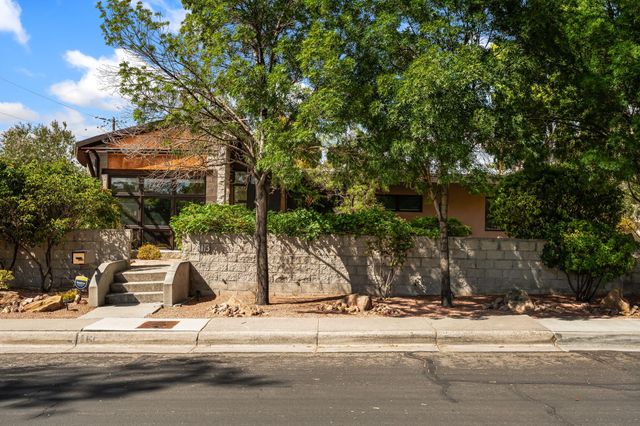 4113 Hannett Avenue NE, Albuquerque, NM 87110