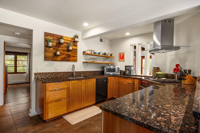 4113 Hannett Avenue NE, Albuquerque, NM 87110