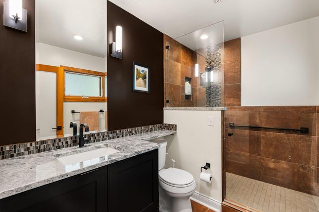 4113 Hannett Avenue NE, Albuquerque, NM 87110