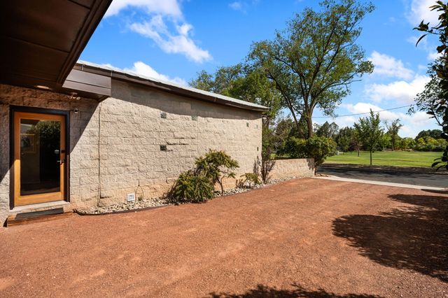 4113 Hannett Avenue NE, Albuquerque, NM 87110